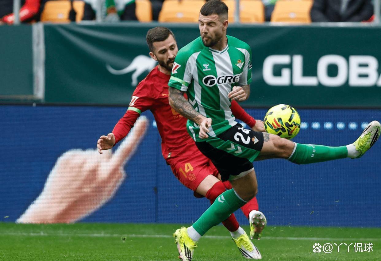 九游官网这也行？尤文图斯官宣签约备战国王杯拉齐奥转会期门线救险，马德里竞技复出首秀备战法国杯的简单介绍